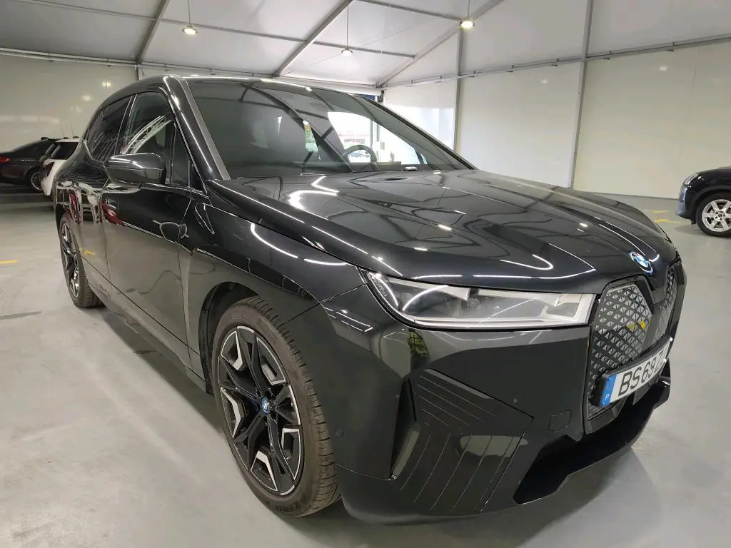 BMW iX xDrive 40 Pack Desportivo 3