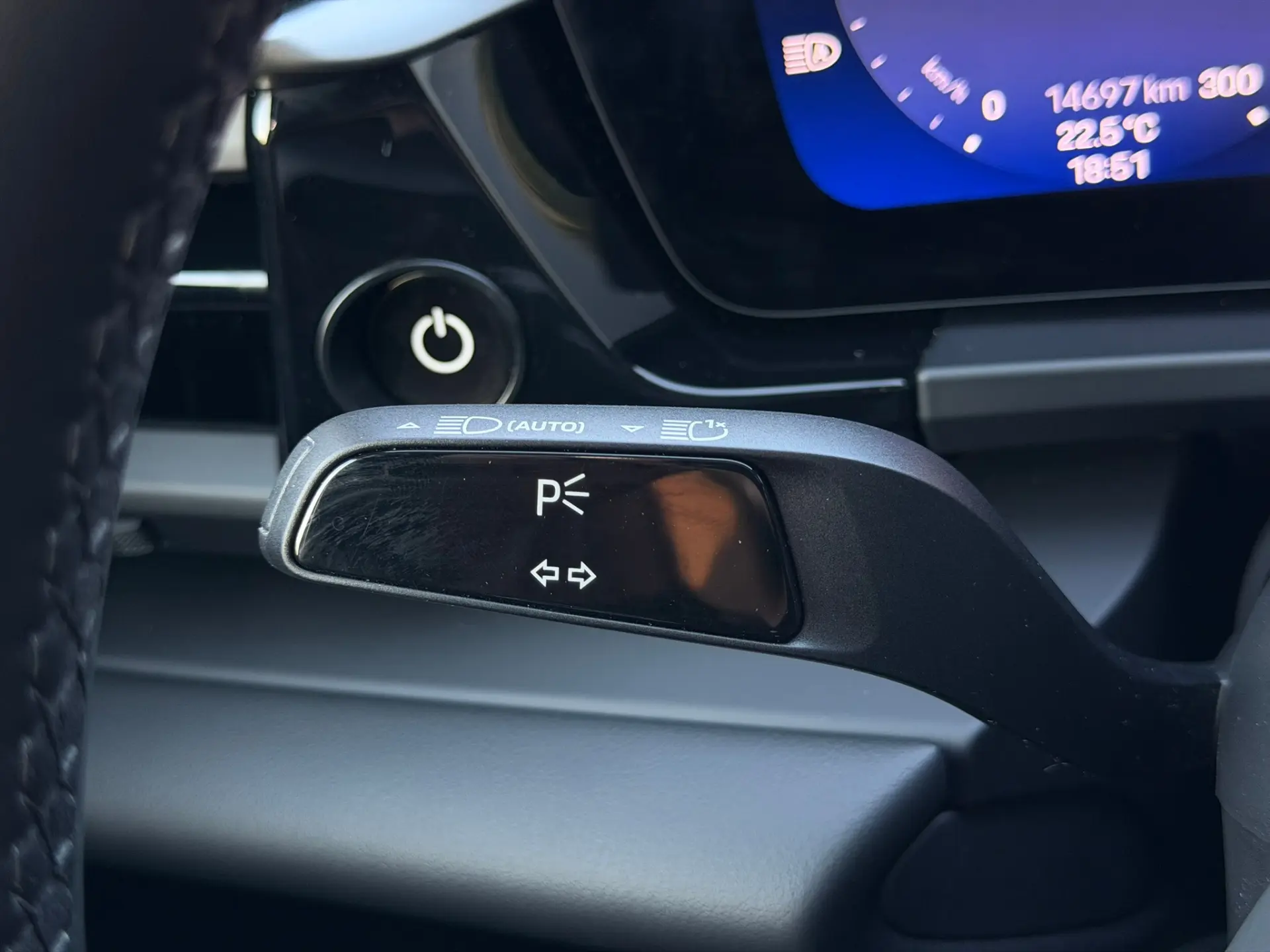 Porsche Macan Electric 4 42