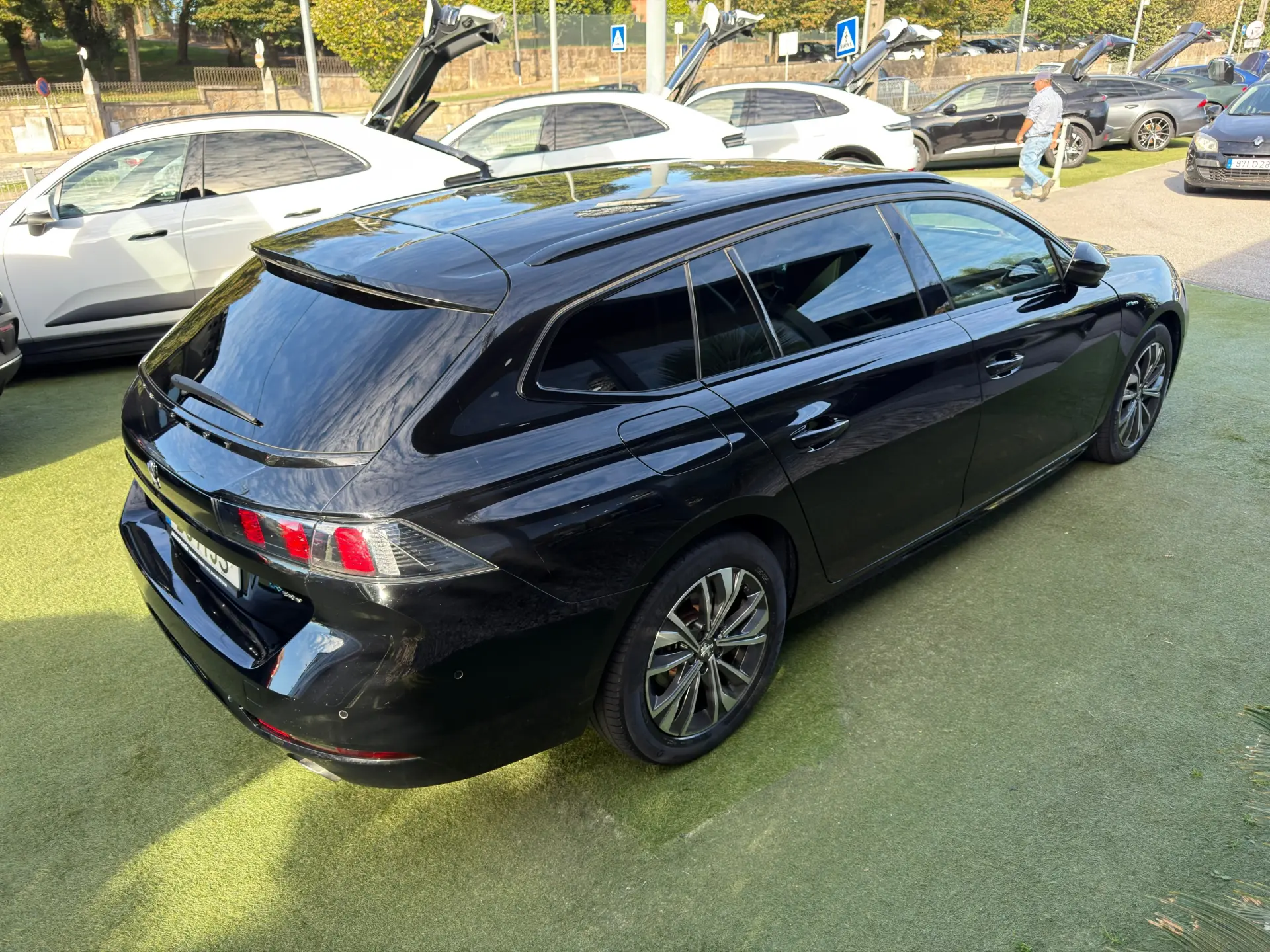 Peugeot 508 SW 1.6 Hybrid Allure e-EAT8 11