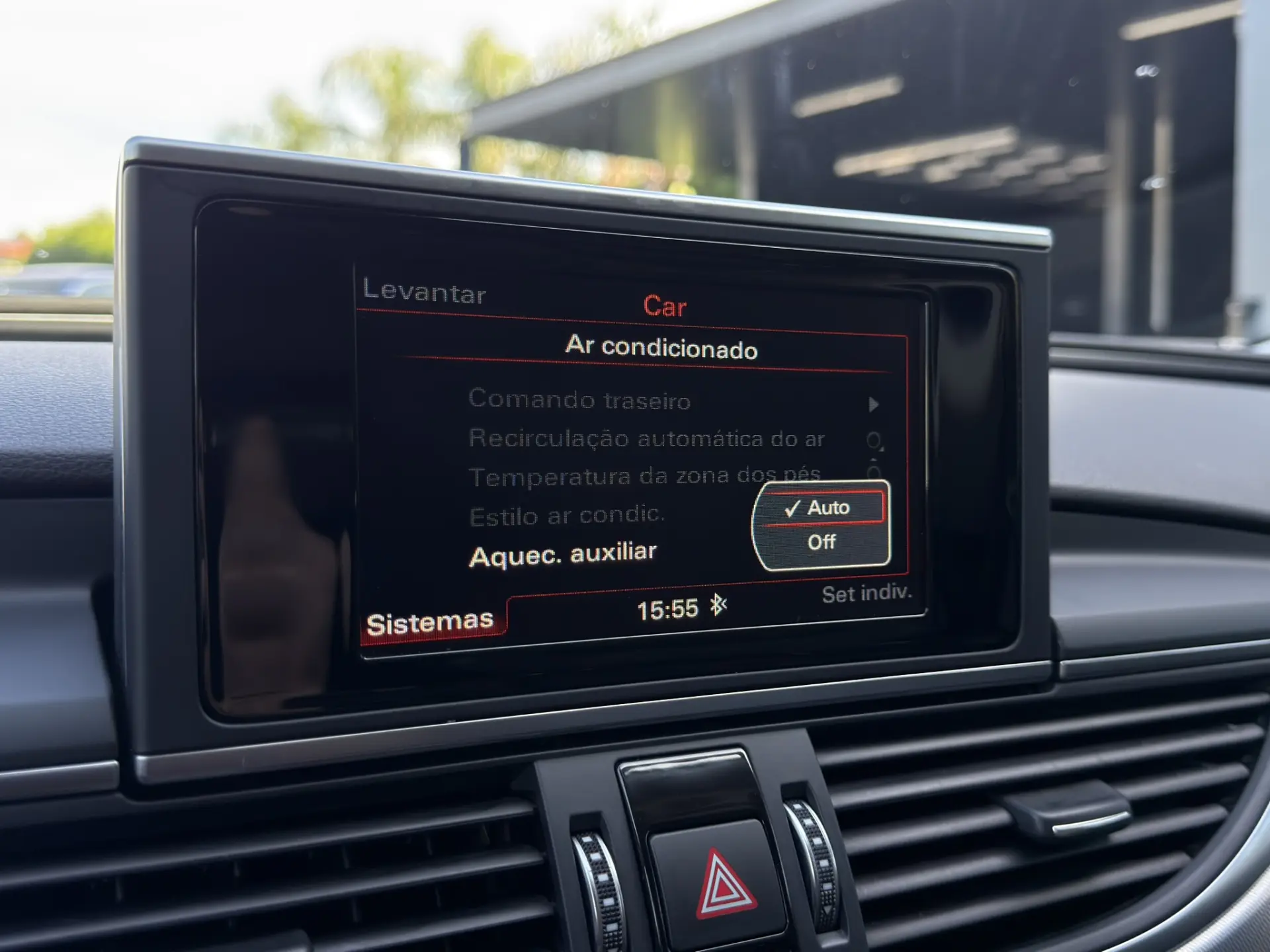 Audi A6 Avant 2.0 TDi Advance S tronic 54