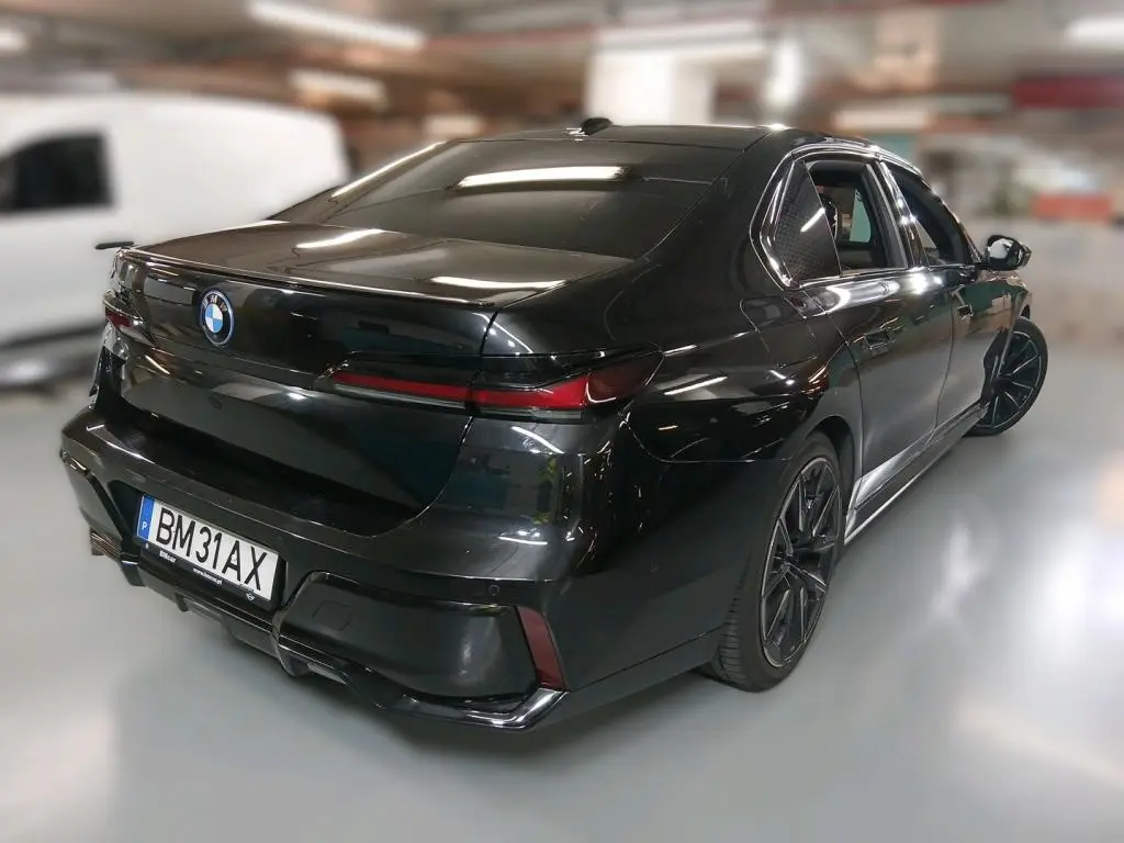 BMW i7 xDrive60 Pack Desportivo M Pro 2