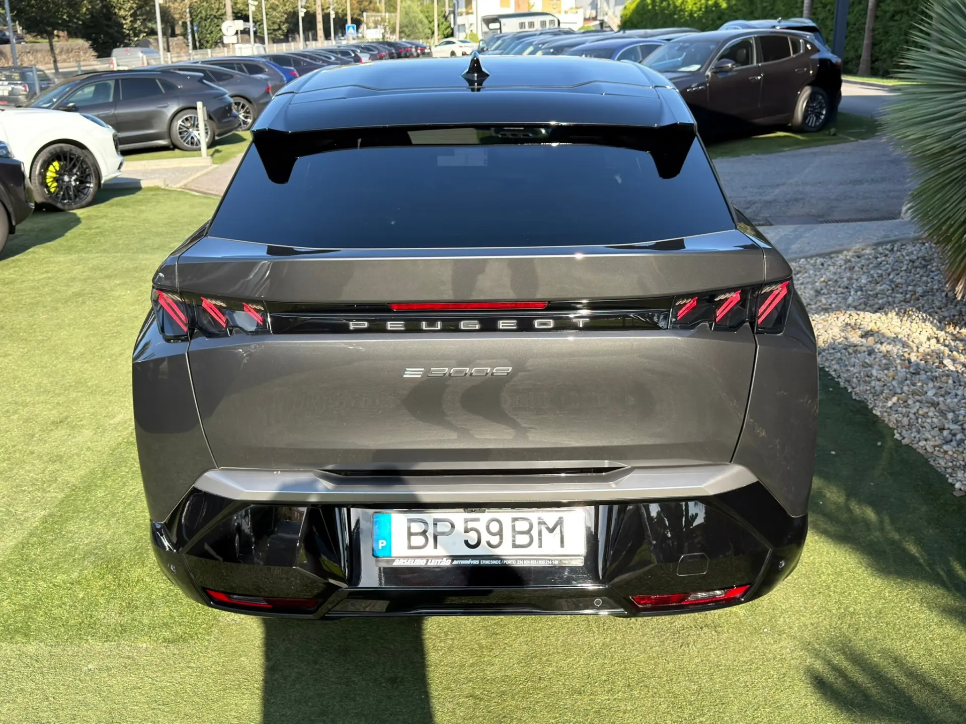 Peugeot E-3008 73 kWh GT 14