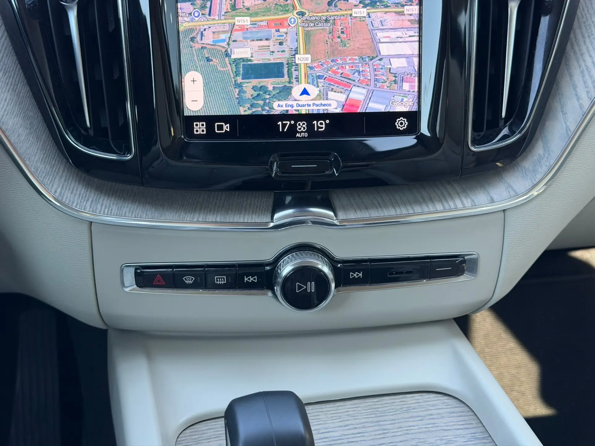 Volvo XC 60 2.0 B4 Plus Bright 50
