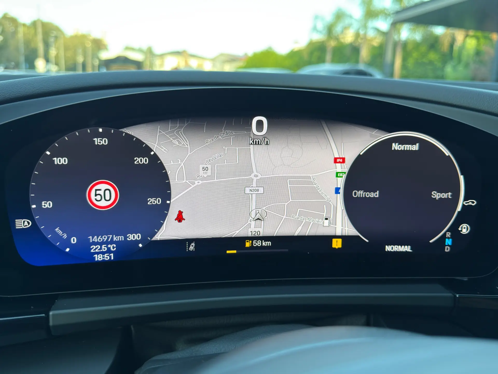 Porsche Macan Electric 4 39
