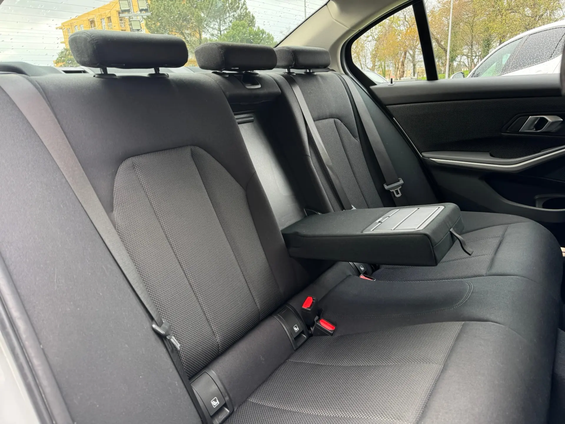 BMW 330 e Corporate Edition Auto 18