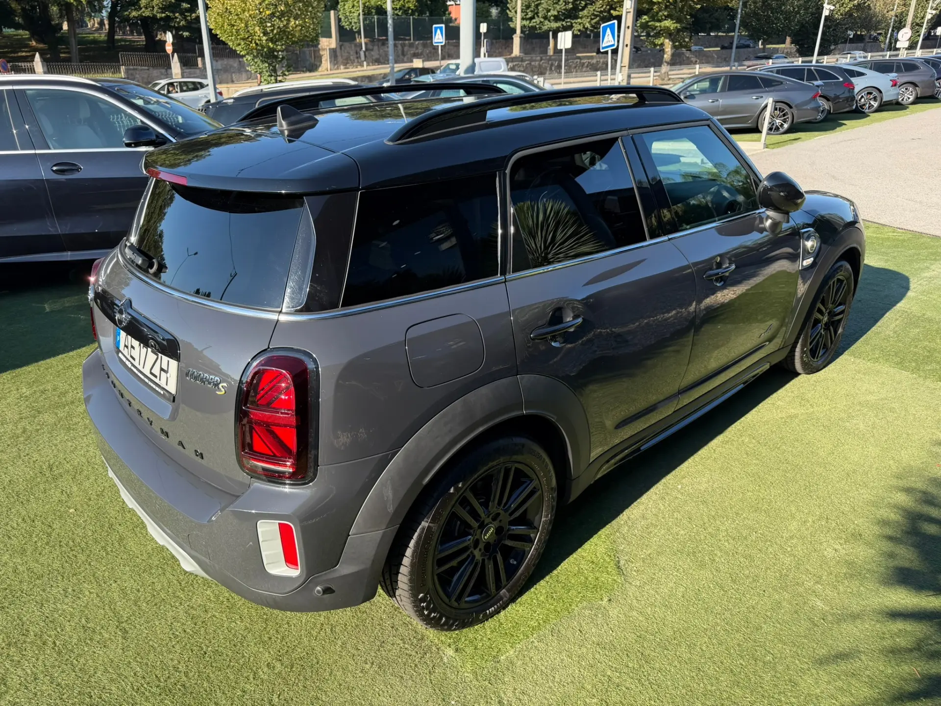 MINI Countryman Cooper SE ALL4 Auto 9