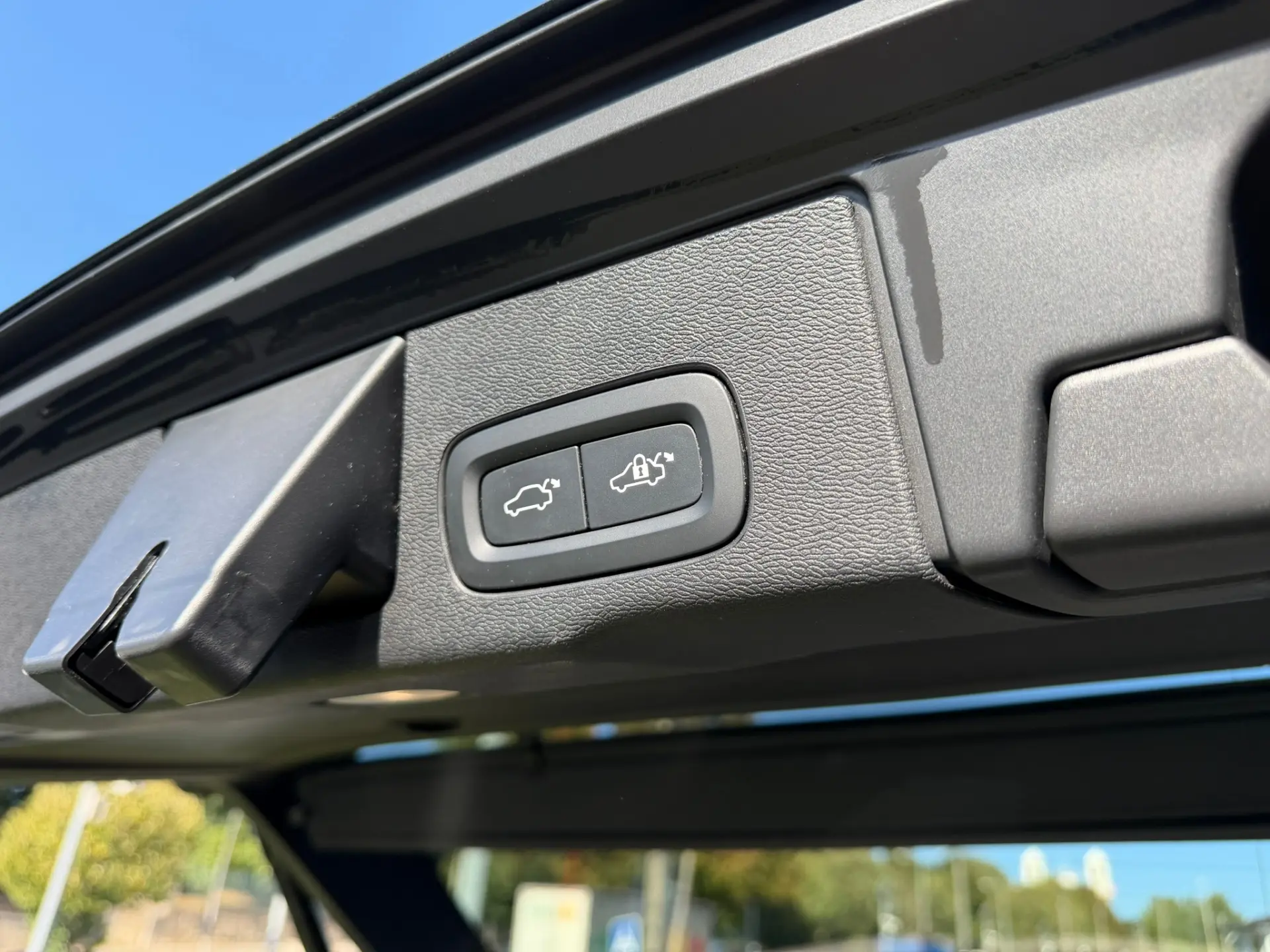Volvo XC 60 2.0 B4 Plus Bright 53