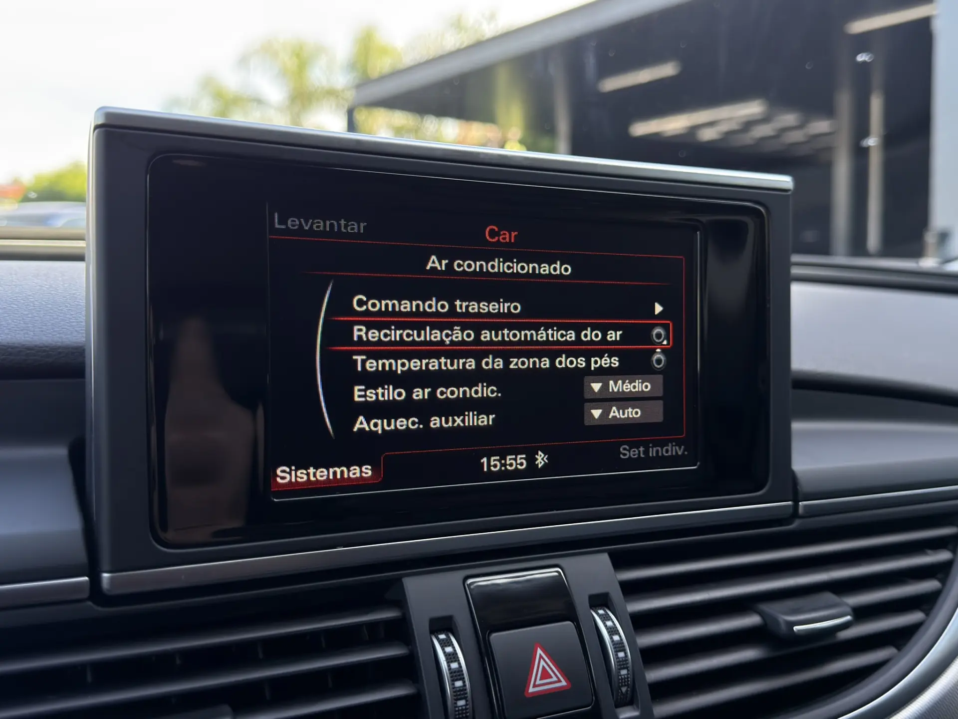 Audi A6 Avant 2.0 TDi Advance S tronic 53