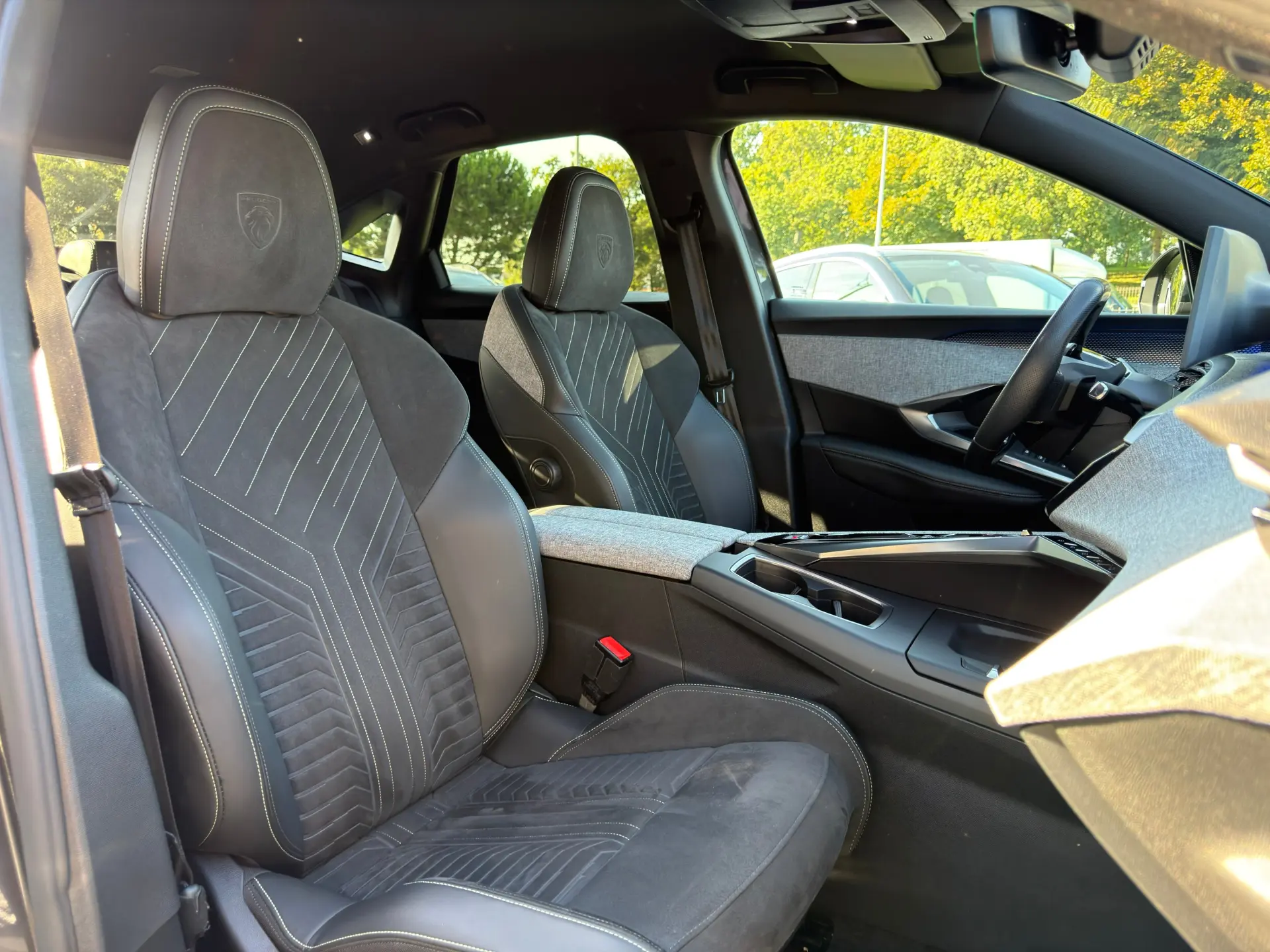 Peugeot E-3008 73 kWh GT 20