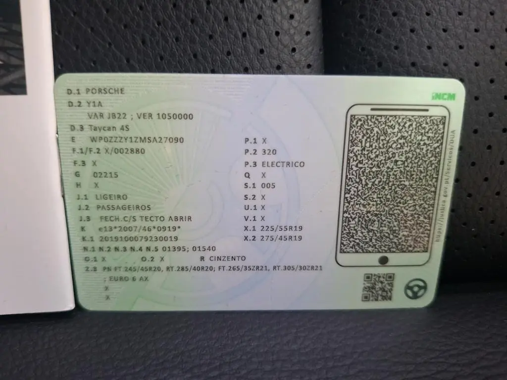 Porsche Taycan 4S 9