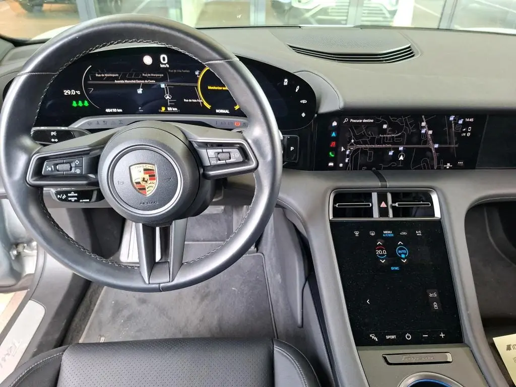 Porsche Taycan 4S 7
