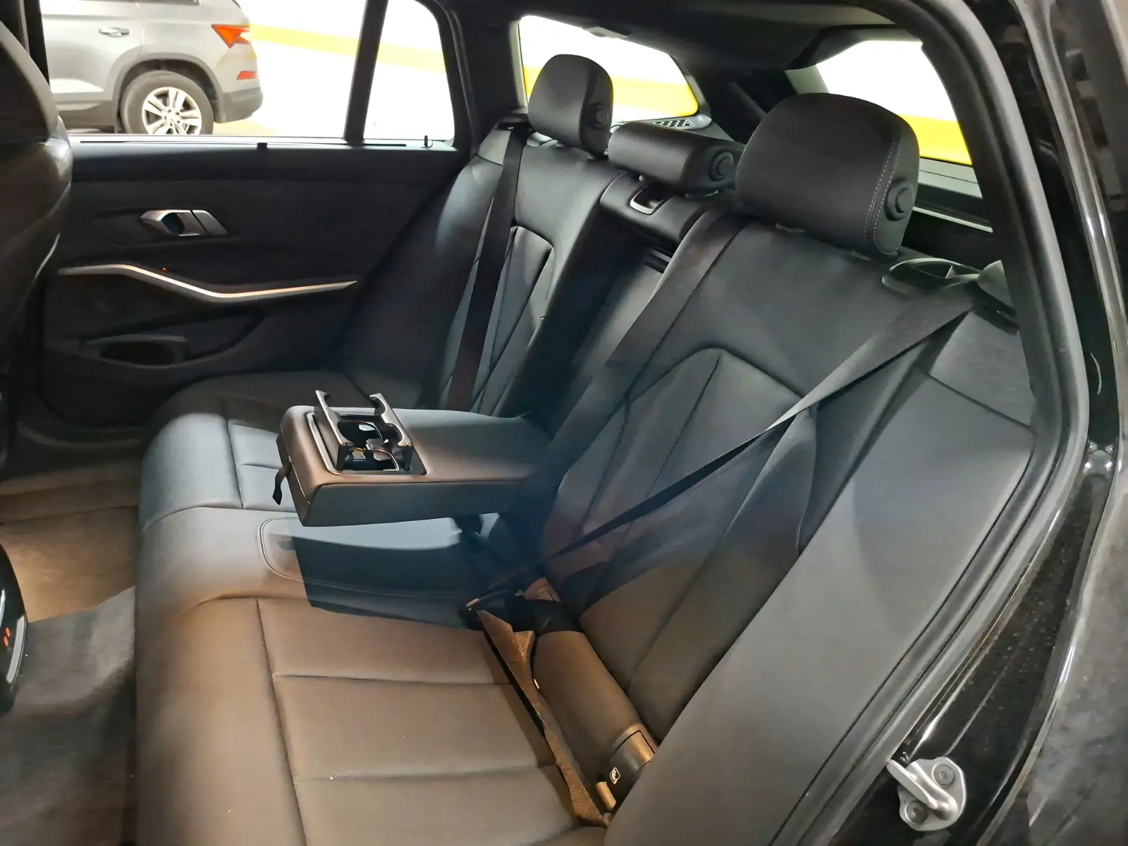 BMW 320 d Pack M Auto 7