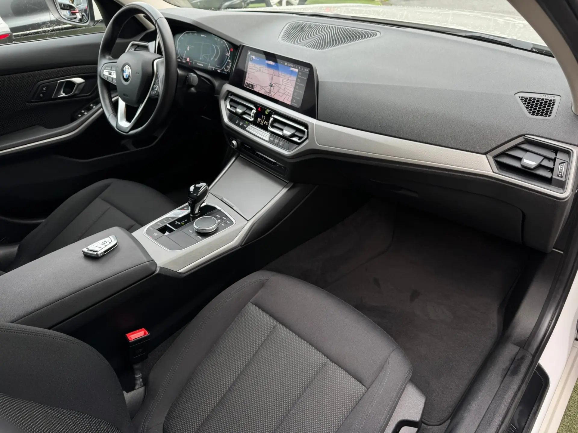 BMW 330 e Corporate Edition Auto 15