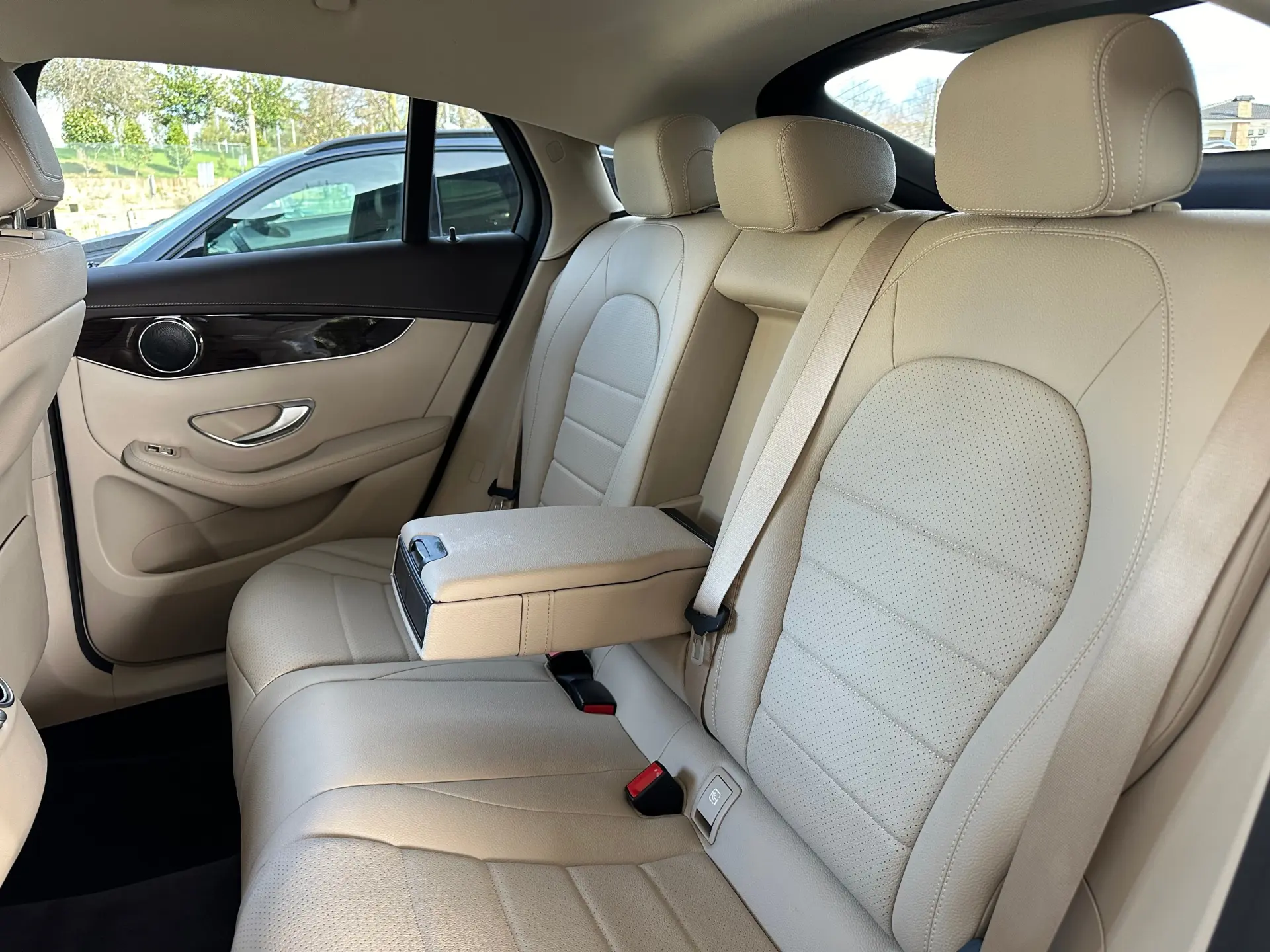 Mercedes-Benz GLC 220 d Coupé 4Matic 15