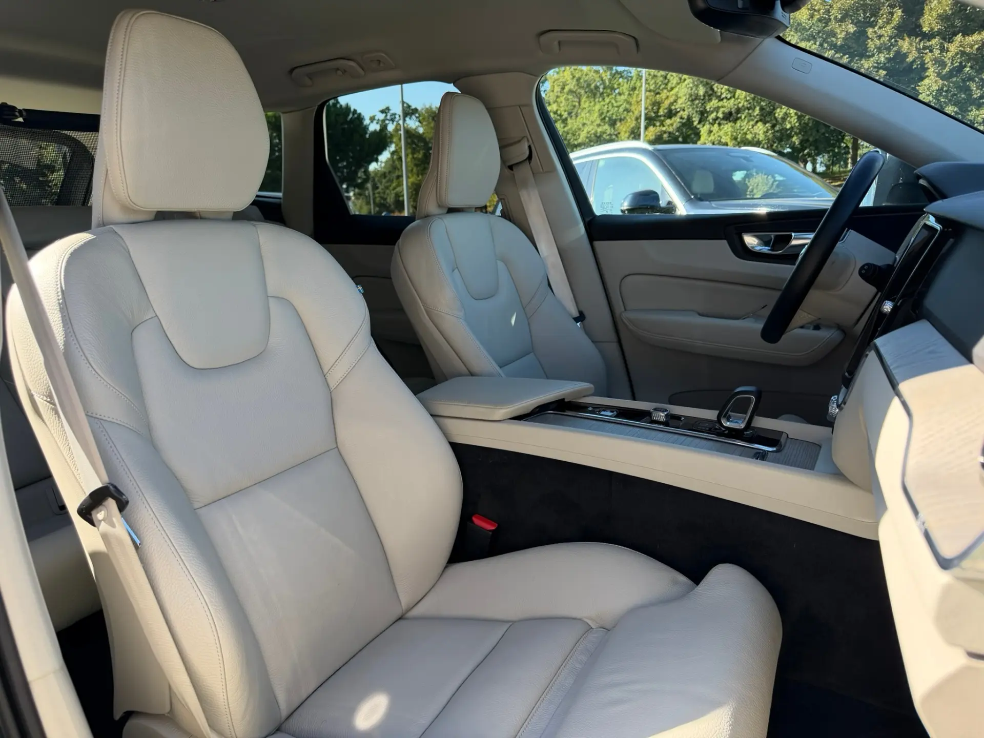 Volvo XC 60 2.0 B4 Plus Bright 20