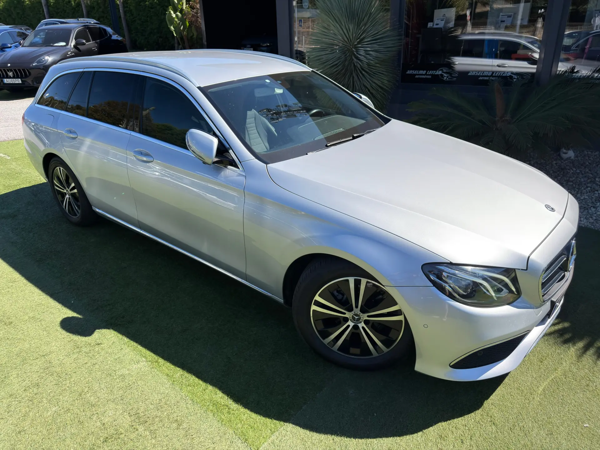 Mercedes-Benz E 220 d Avantgarde 8