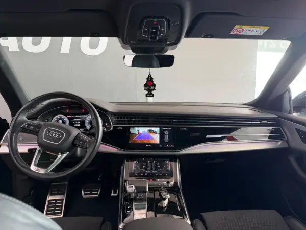Audi Q8 55 TFSIe quattro Tiptronic 15