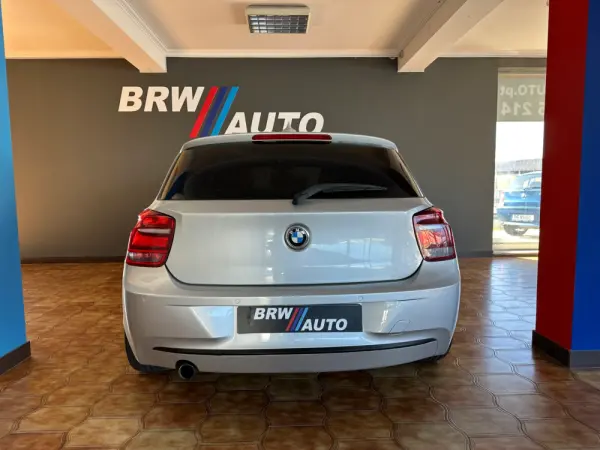 BMW 116 d EfficientDynamics Line Urban 4