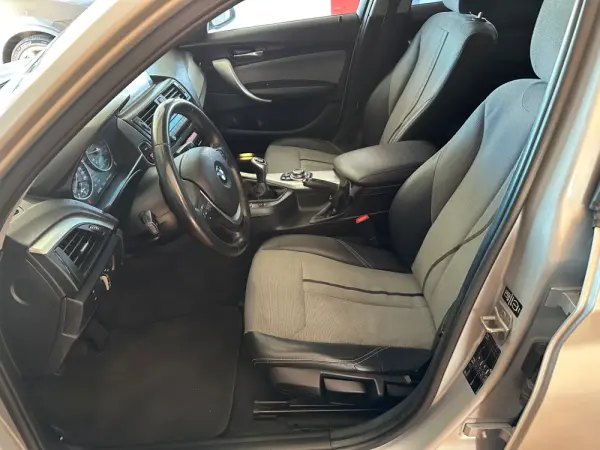 BMW 116 d EfficientDynamics Line Urban 9