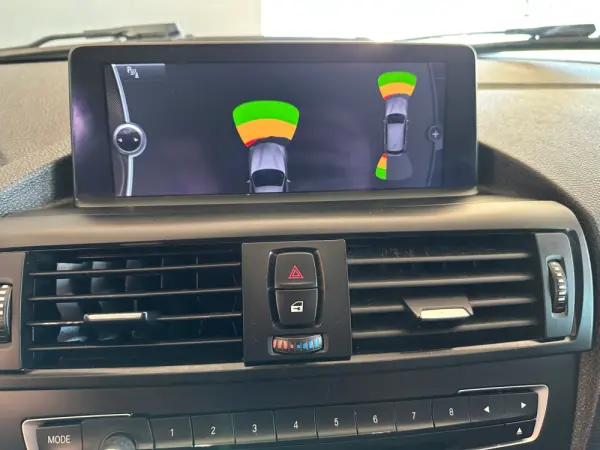 BMW 116 d EfficientDynamics Line Urban 13