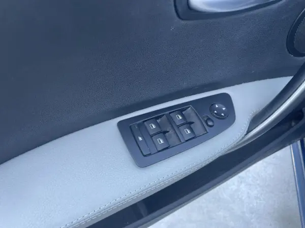 BMW 120 d Exclusive 10