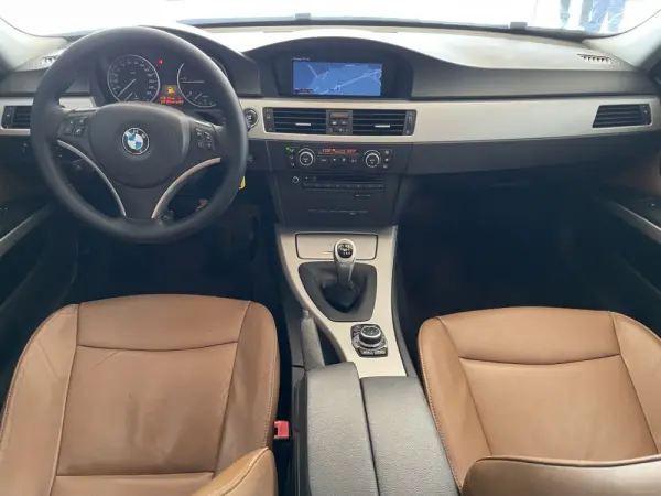 BMW 318 d Touring Navigation 20