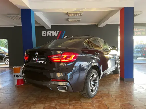 BMW X6 30 d xDrive Pack M 6
