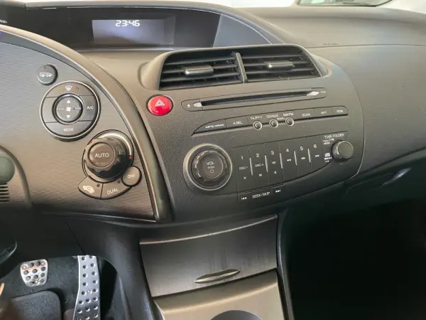 Honda Civic 1.4 i-VTEC Type-S 13