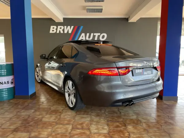 Jaguar XF 2.0 D R-Sport Aut. 3