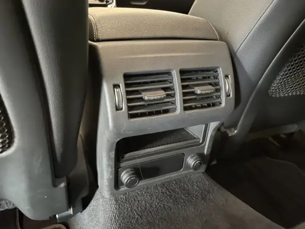 Jaguar XF 2.0 D R-Sport Aut. 31