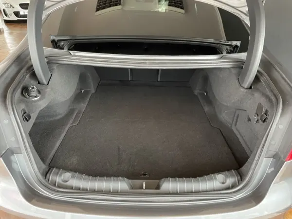 Jaguar XF 2.0 D R-Sport Aut. 32