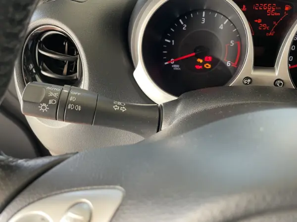 Nissan Juke 1.5 dCi Tekna Pack Exterior 2 Black Tokyo 21