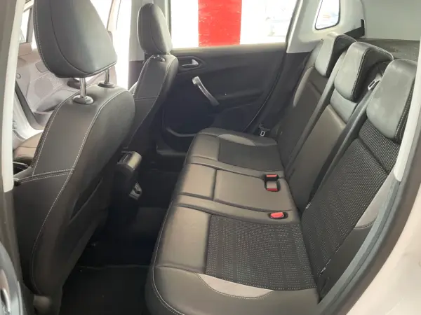 Peugeot 2008 1.2 PureTech Crossway 22