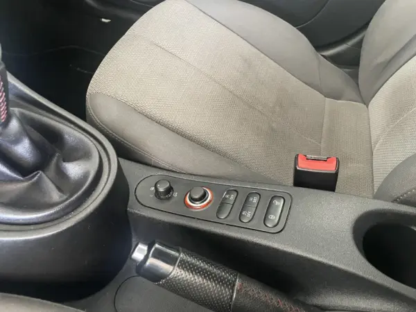 SEAT Leon 1.6 TDi Ecomotive Style by Seat Sport 15