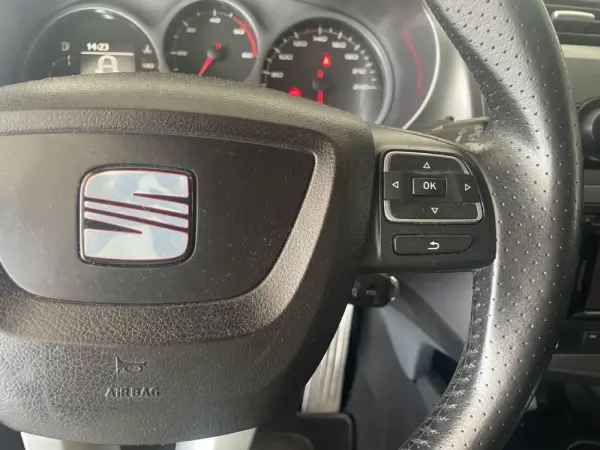 SEAT Leon 1.6 TDi Ecomotive Style by Seat Sport 19