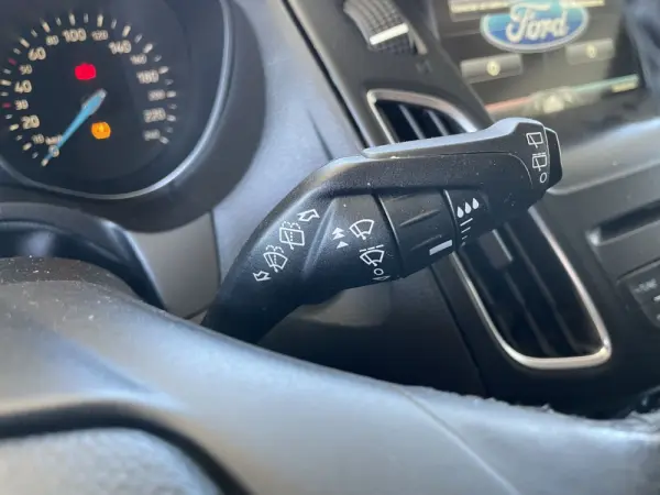 Ford Focus SW 1.5 TDCi Titanium 19