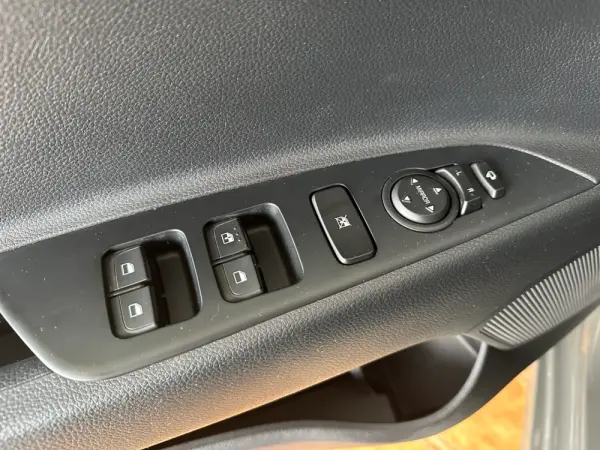 Kia Rio 1.0 T-GDi Drive 9