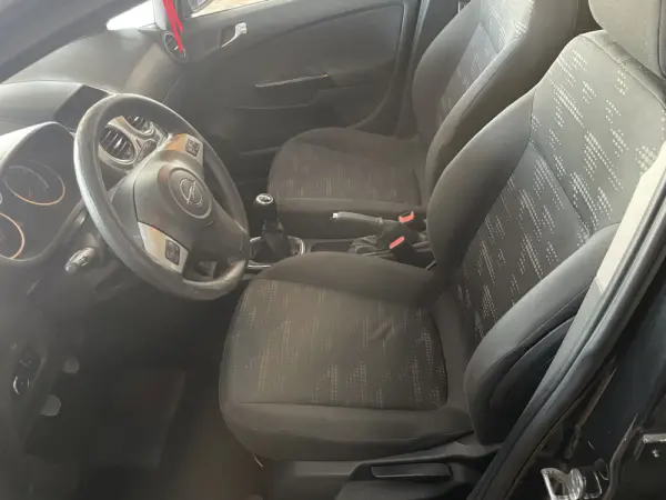Opel Corsa 1.3 CDTi City 8