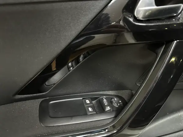 Peugeot 208 1.4 HDI Active 9