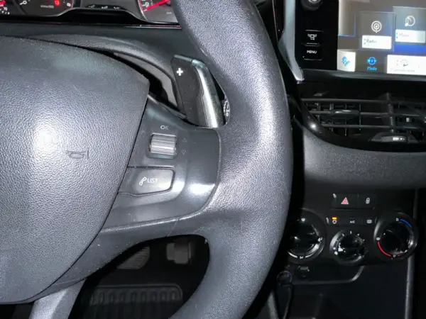 Peugeot 208 1.4 HDI Active 14