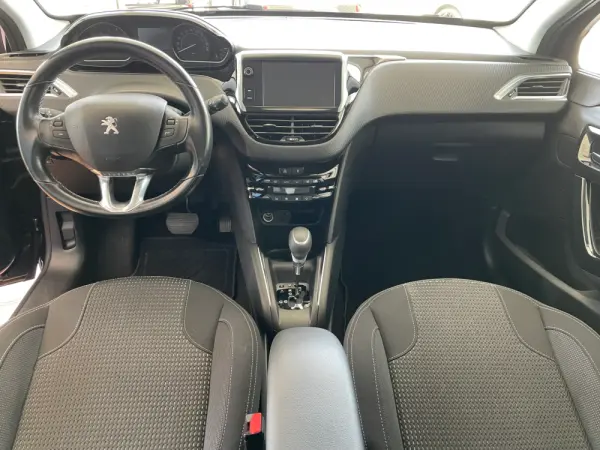 Peugeot 208 1.2 PureTech Allure EAT6 22