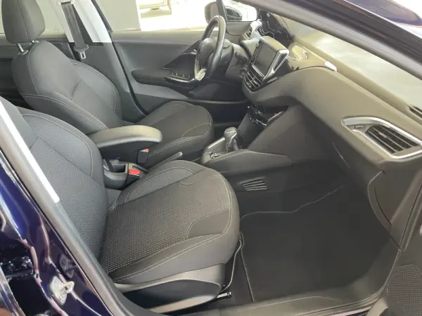 Peugeot 208 1.2 PureTech Allure EAT6 26