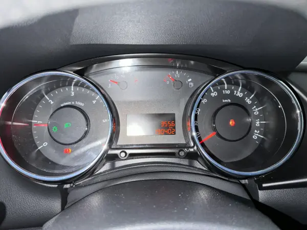 Peugeot 3008 1.6 e-HDi Style 2-Tronic 11