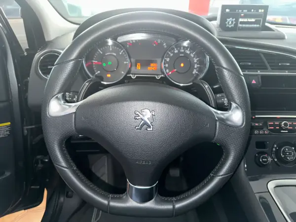 Peugeot 3008 1.6 e-HDi Style 2-Tronic 12