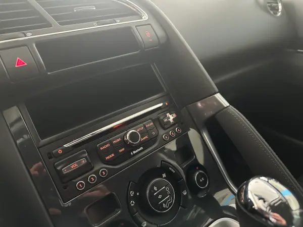 Peugeot 3008 1.6 e-HDi Style 2-Tronic 18