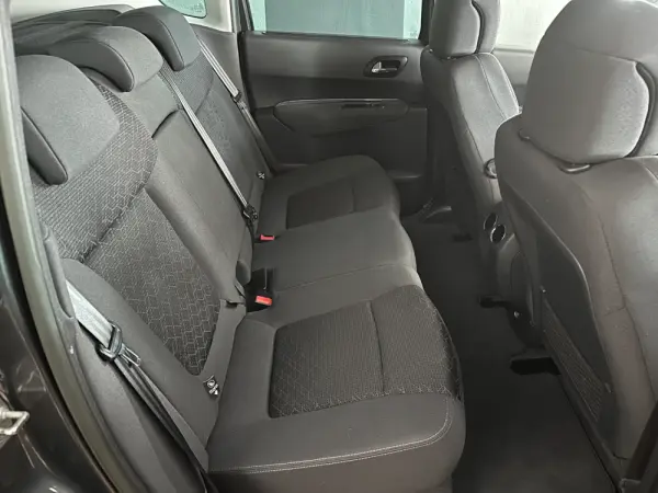 Peugeot 3008 1.6 e-HDi Style 2-Tronic 25