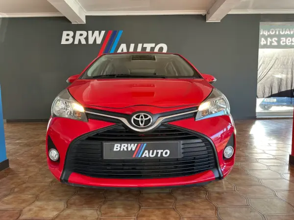 Toyota Yaris 1.0 VVT-i Comfort 8