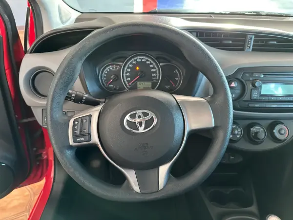 Toyota Yaris 1.0 VVT-i Comfort 17