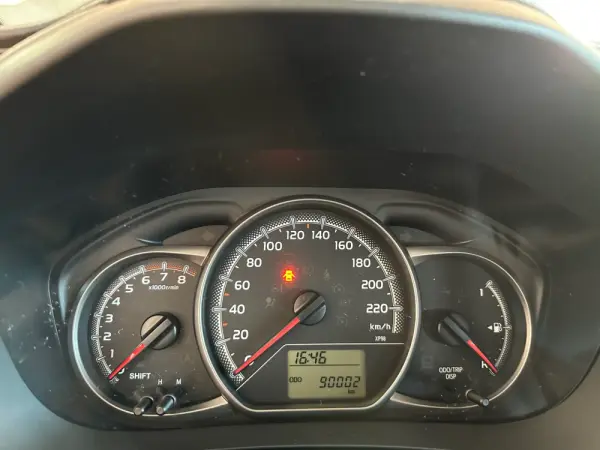 Toyota Yaris 1.0 VVT-i Comfort 18