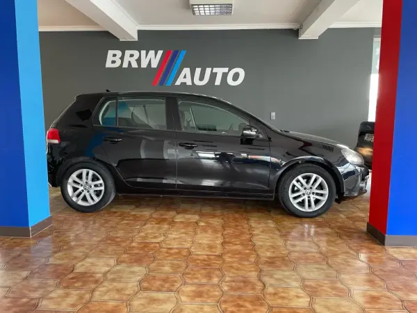 Volkswagen Golf 1.6 TDi Confortline DSG 6
